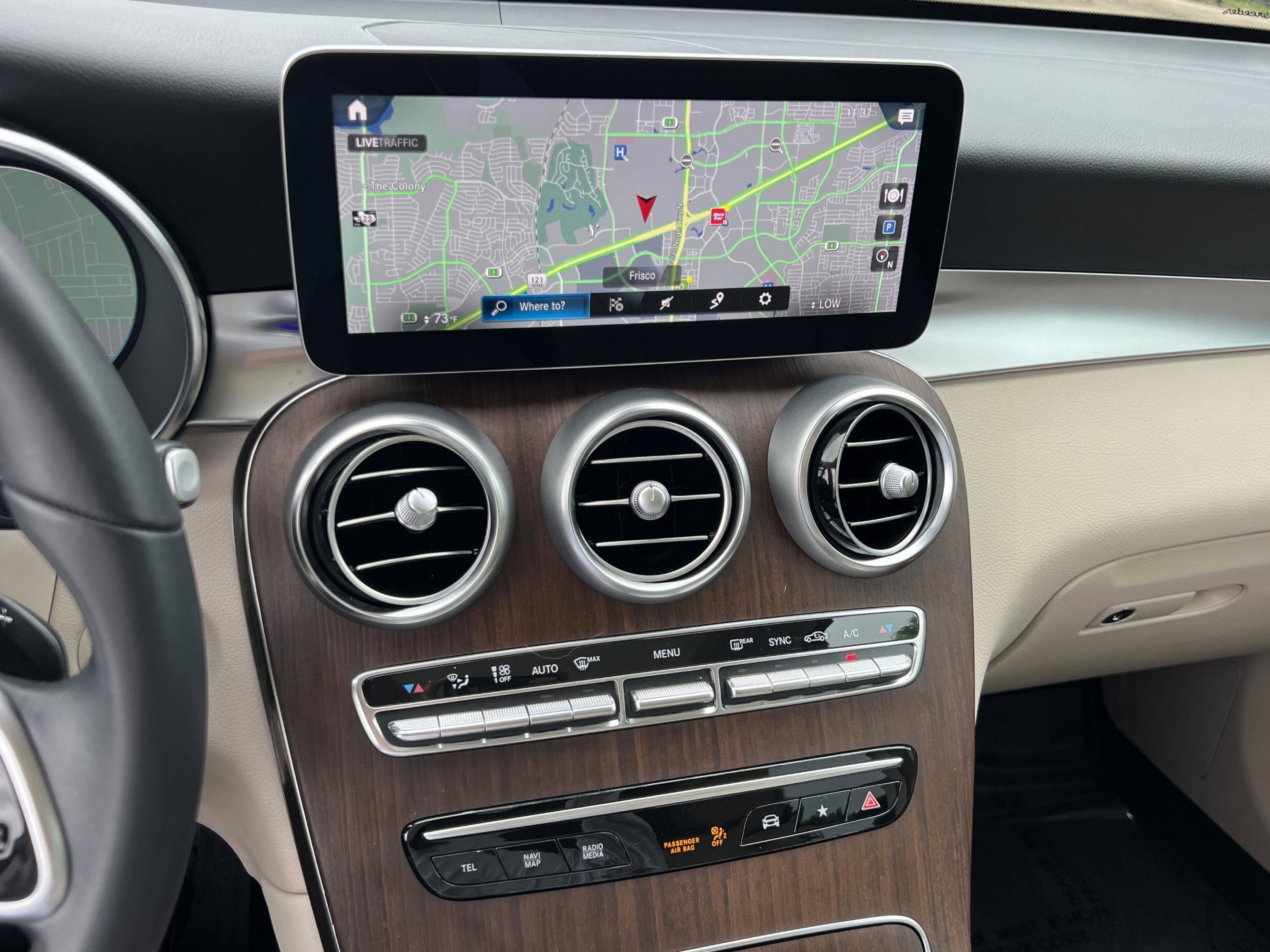 Used 2022 Mercedes-Benz GLC 300 4MATIC w/ Premium Package Lite image 21