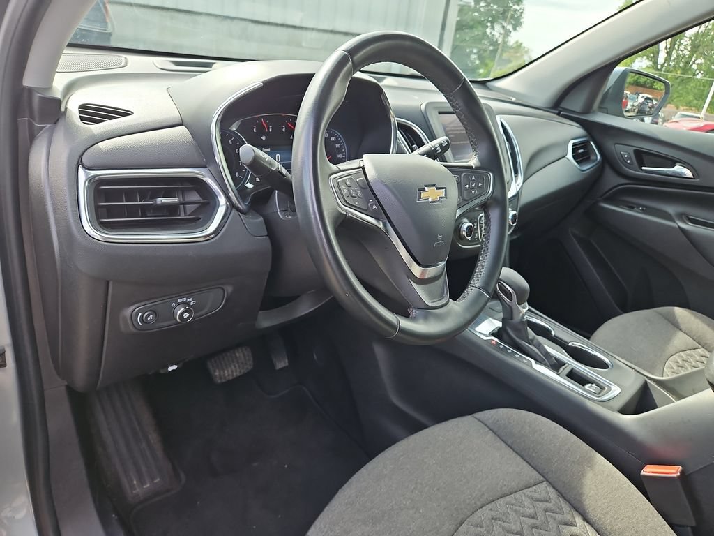 Used 2024 Chevrolet Equinox LT FWD image 22
