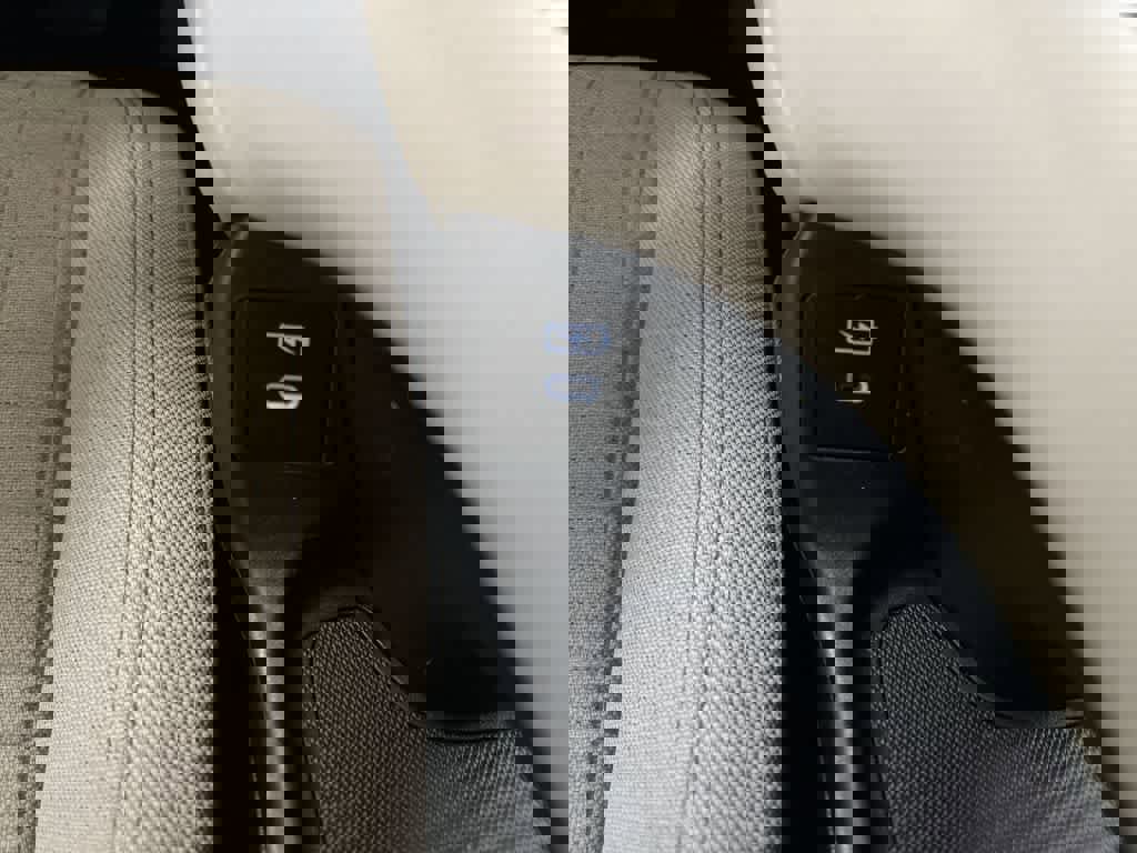 Used 2026 Honda HR-V LX image 33