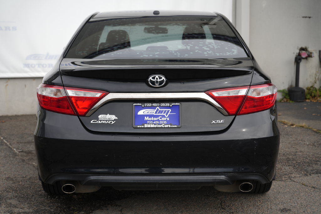 Used 2015 Toyota Camry XSE FWD image 6
