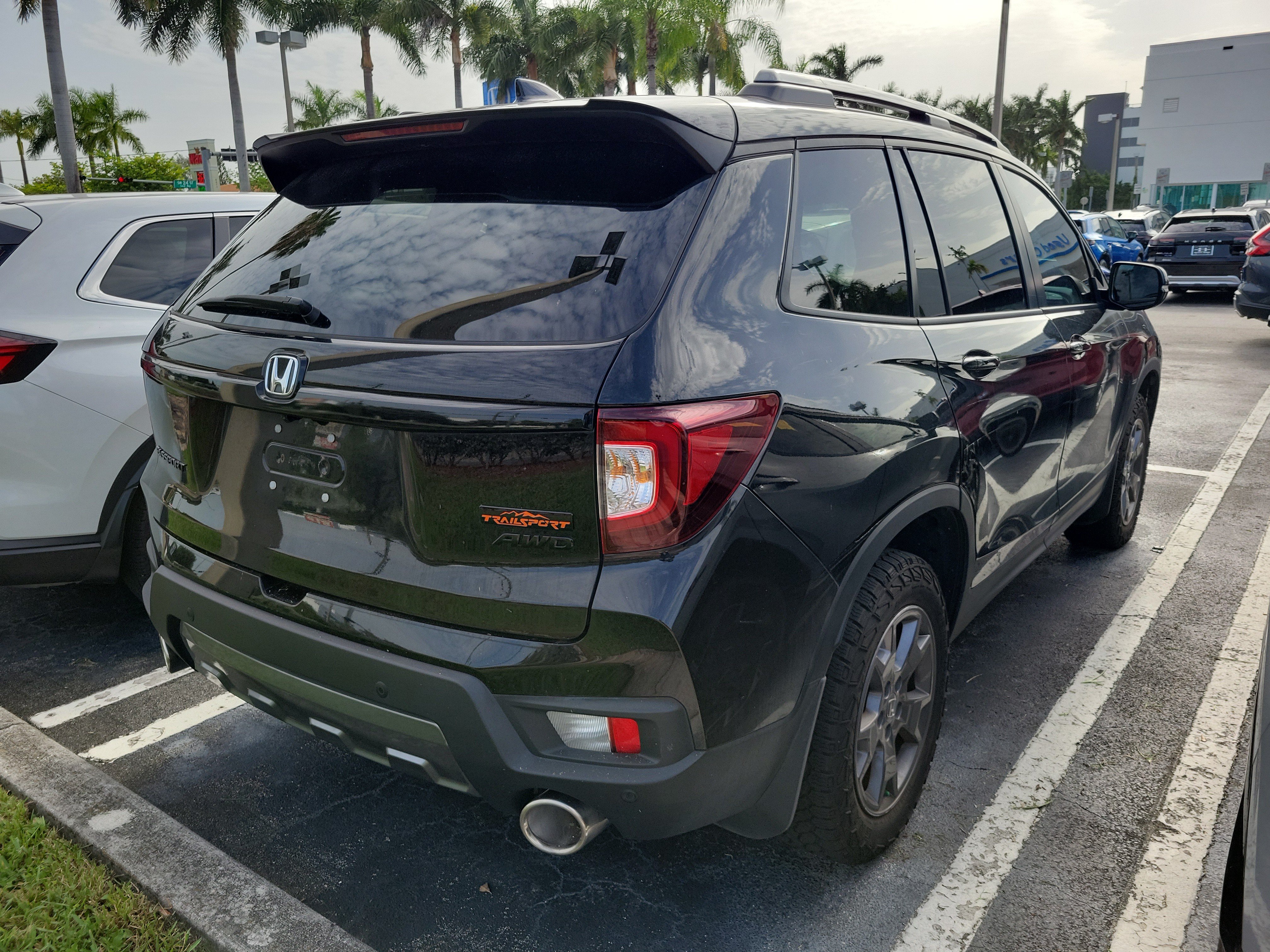 Used 2024 Honda Passport TrailSport image 3