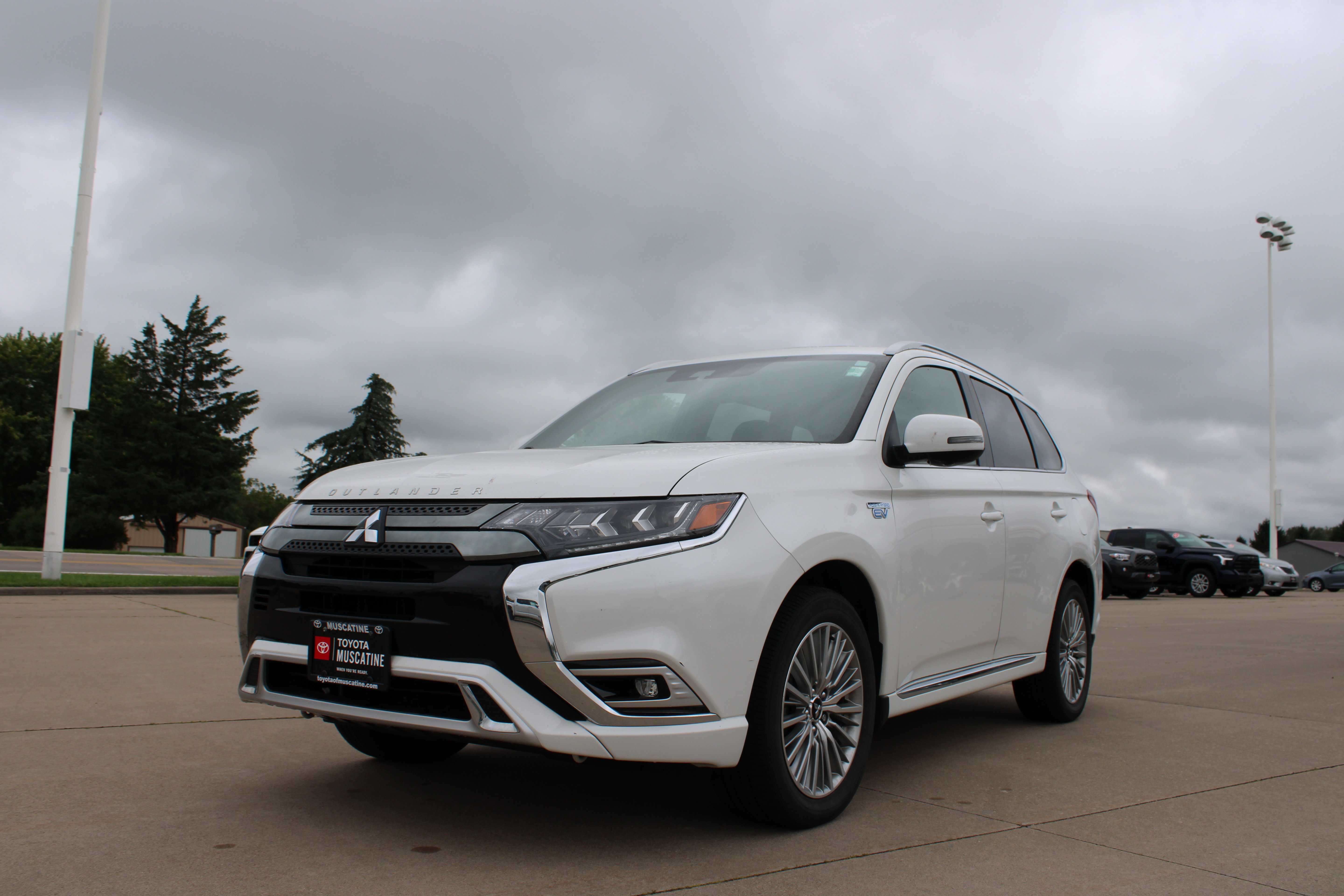 Used 2022 Mitsubishi Outlander GT AWD/4WD image 3