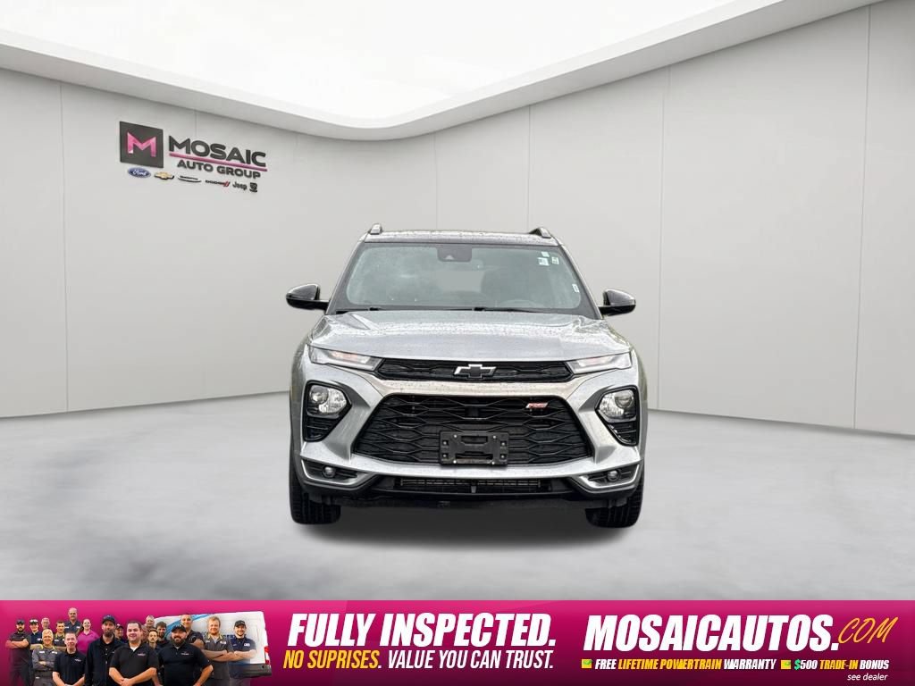Used 2023 Chevrolet TrailBlazer RS w/ Convenience Package FWD image 2