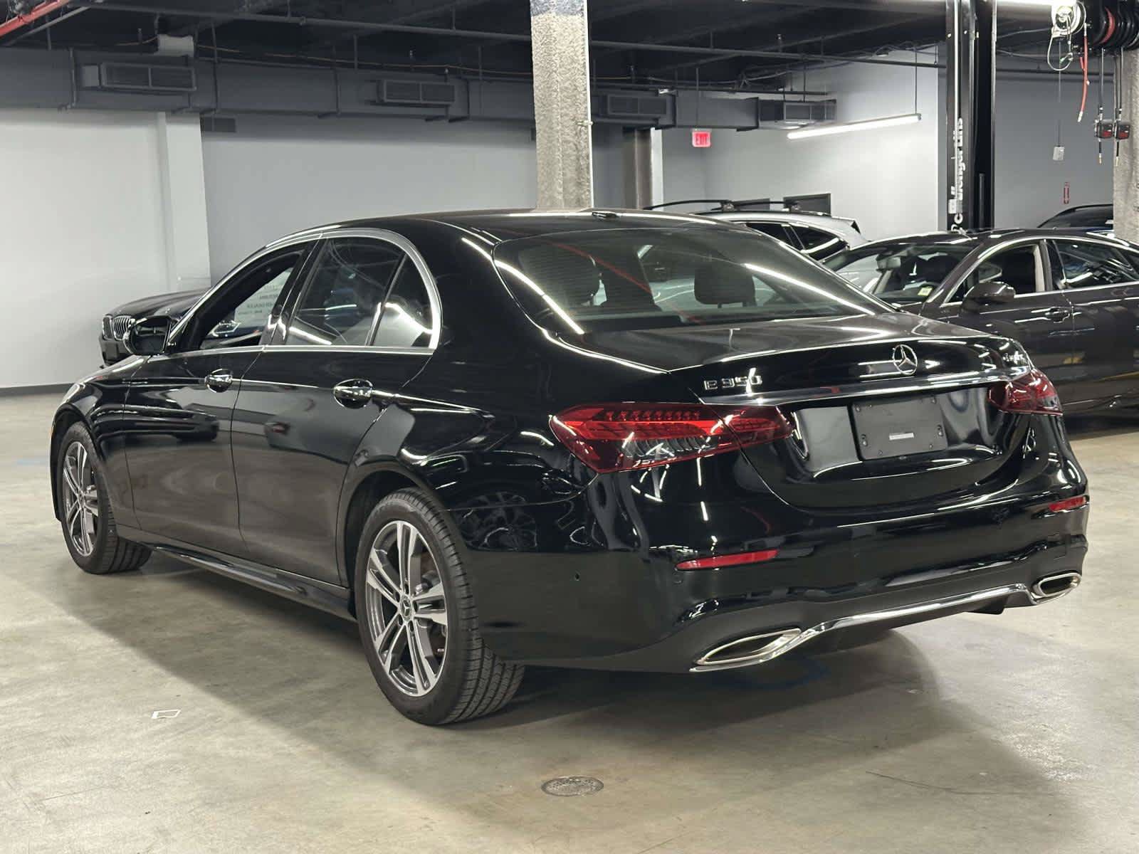 Used 2023 Mercedes-Benz E 350 4MATIC Sedan image 3