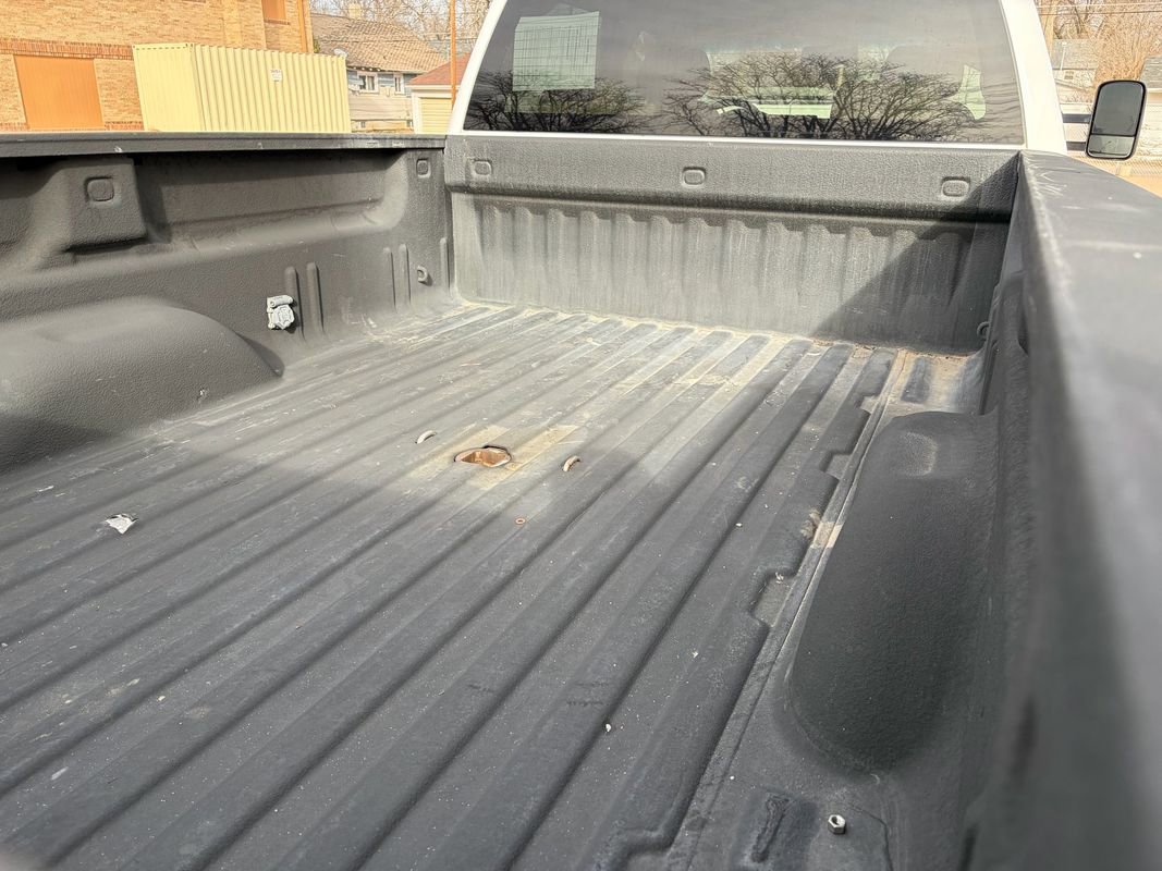 Used 2013 GMC Sierra 3500 SLT w/ SLT Convenience Package image 9