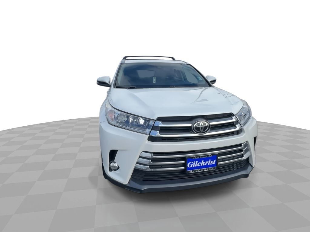 Used 2017 Toyota Highlander Limited image 2