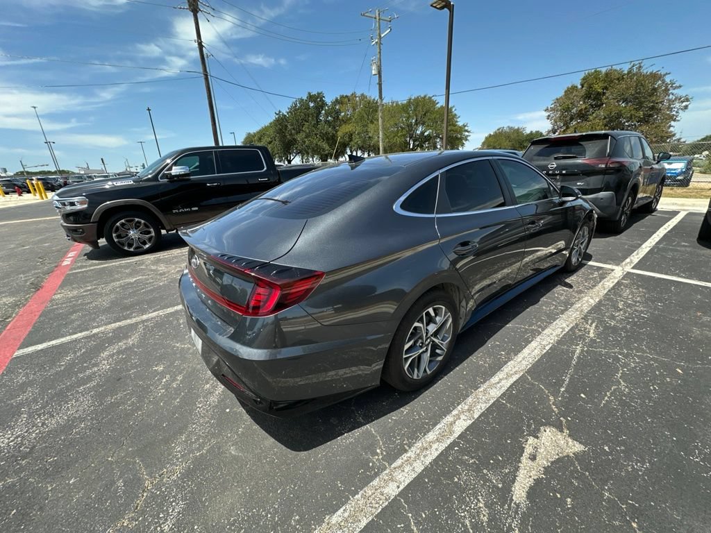 Certified 2022 Hyundai Sonata SEL FWD image 6