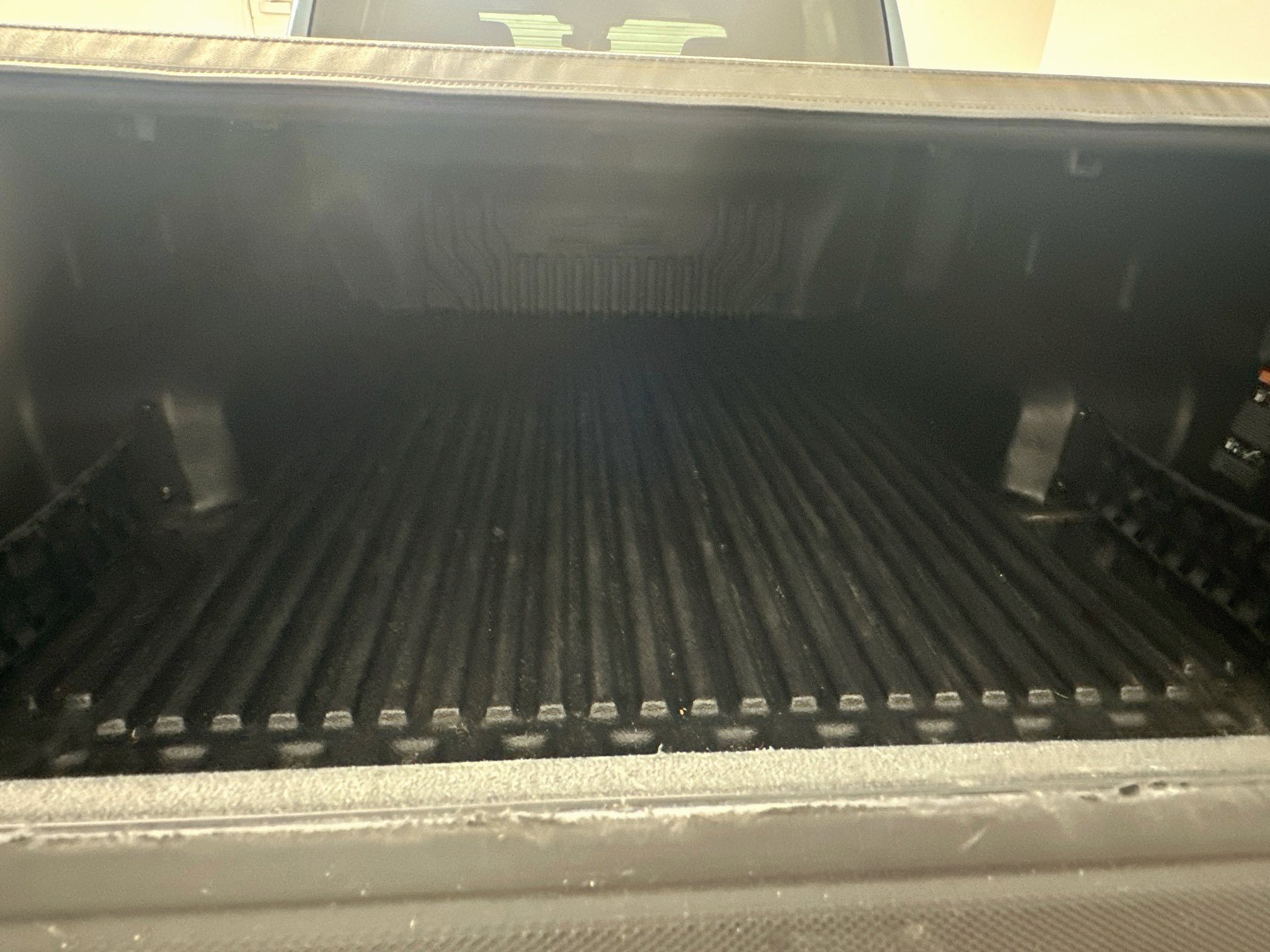 Used 2024 Chevrolet Silverado 1500 LT AWD/4WD image 30