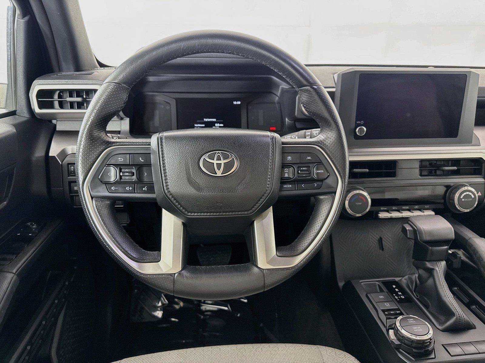 Certified 2025 Toyota 4Runner SR5 AWD/4WD image 29