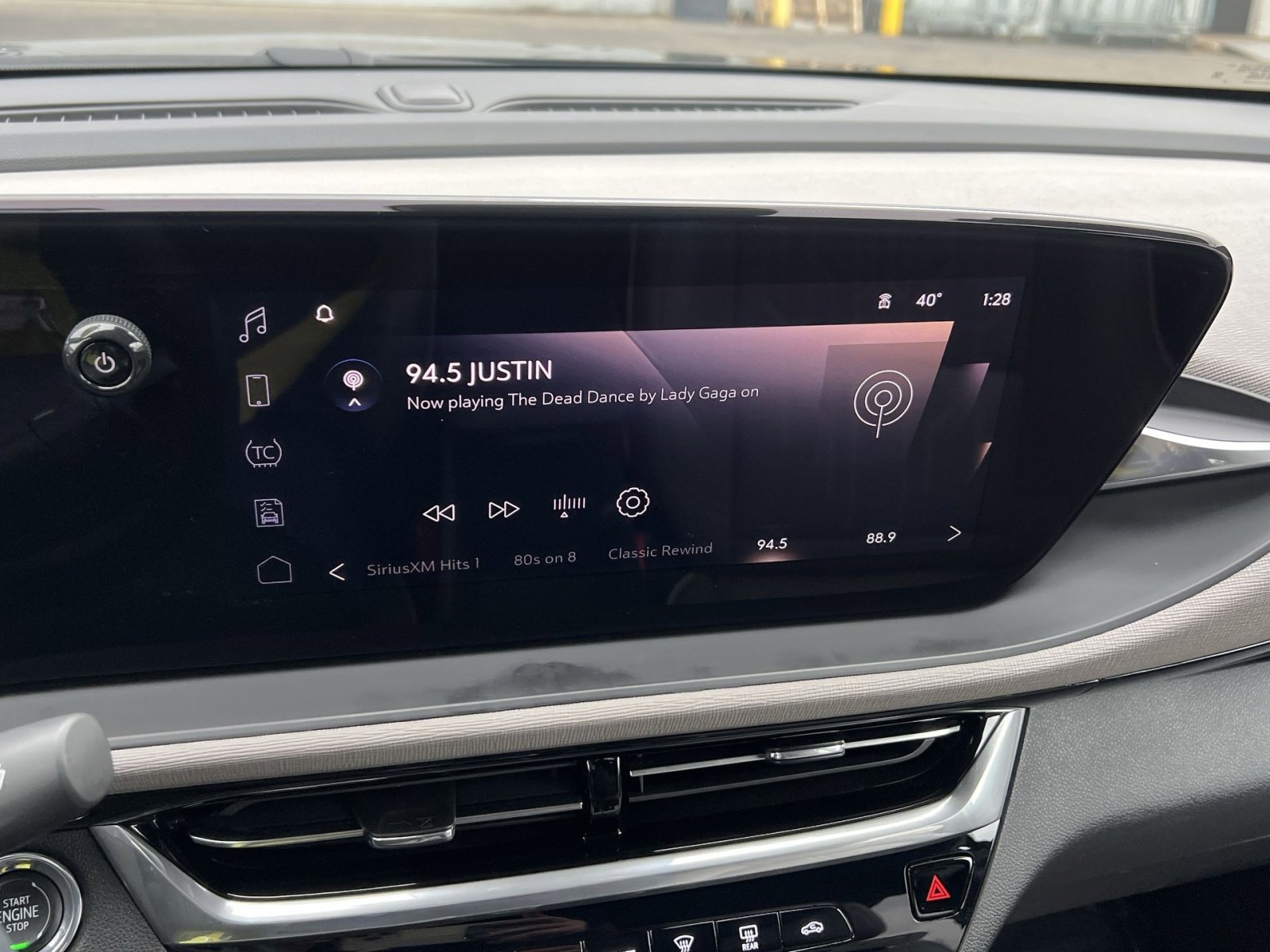 Used 2024 Buick Envista Avenir image 19