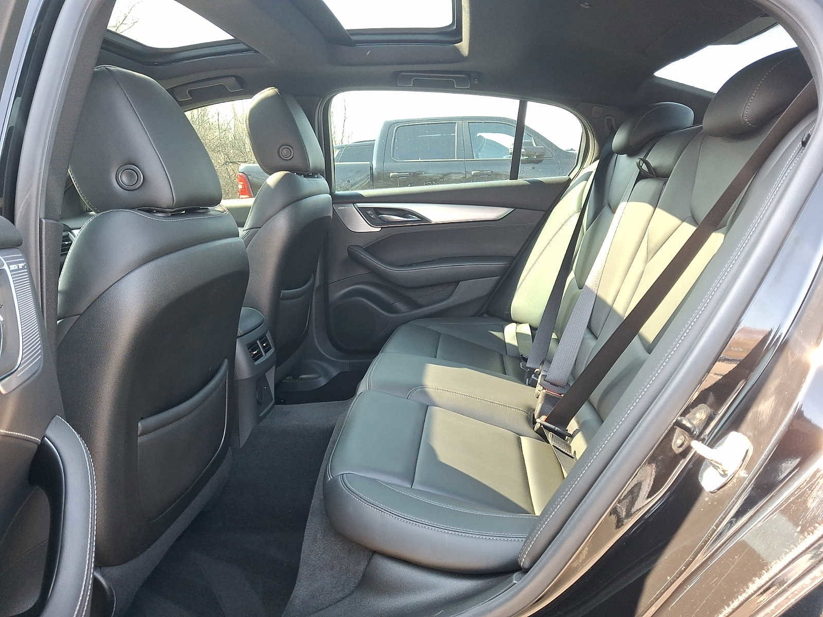 Certified 2023 Cadillac CT5 Luxury w/ Sun And Sound Package image 10