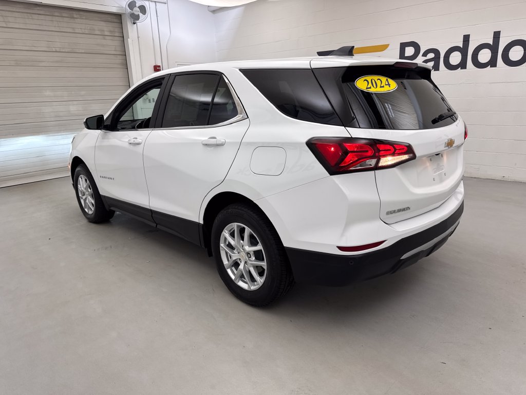 Used 2024 Chevrolet Equinox LT AWD/4WD image 12
