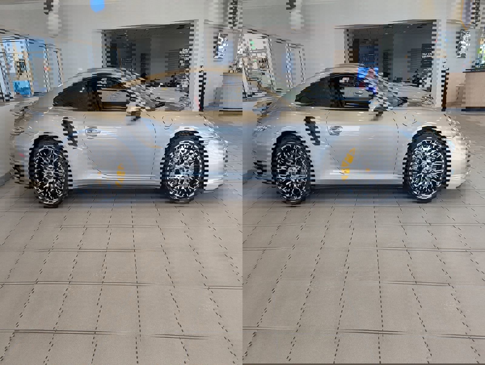 Used 2014 Porsche 911 Turbo AWD/4WD image 5