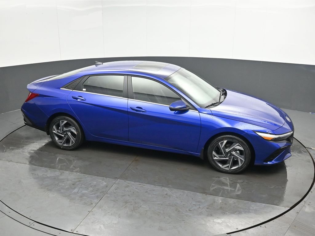 New 2026 Hyundai Elantra Limited image 37