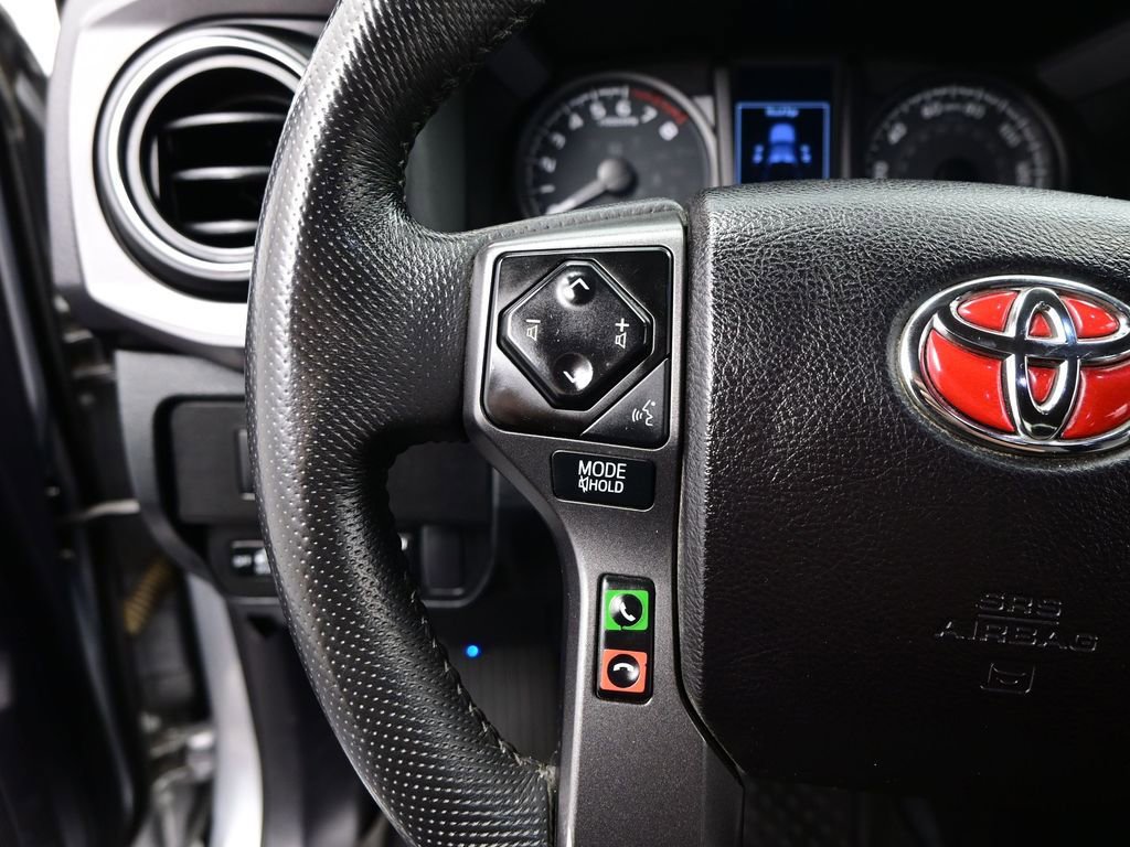 Used 2021 Toyota Tacoma TRD Sport w/ Technology Package AWD/4WD image 13