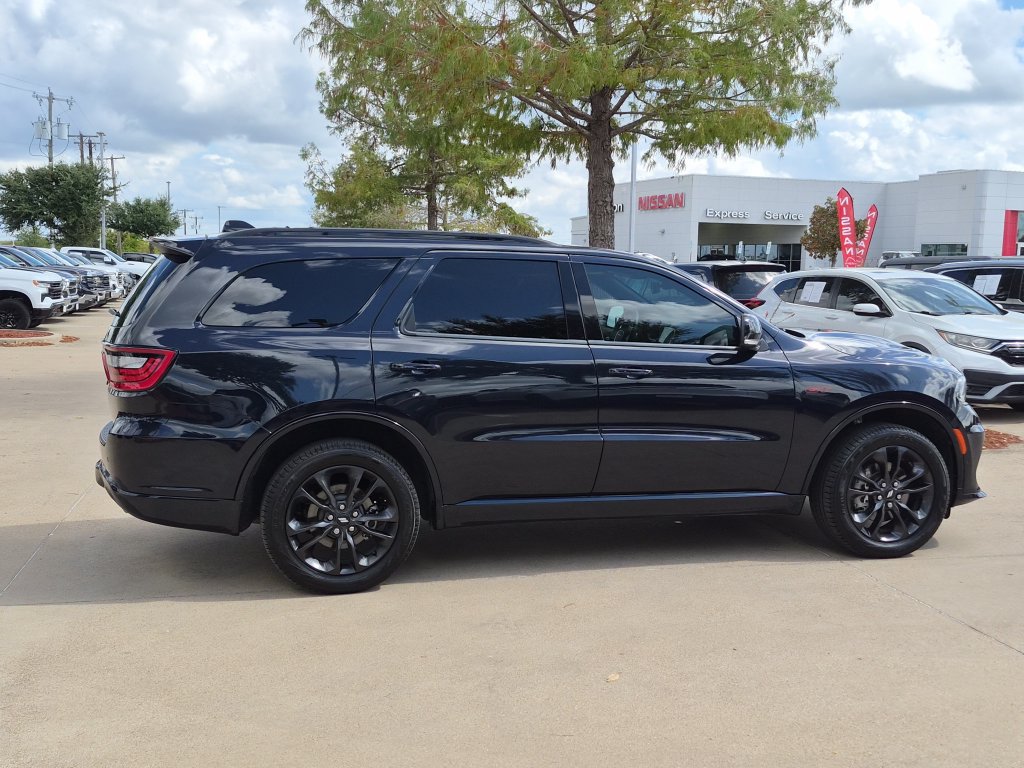Used 2025 Dodge Durango GT AWD/4WD image 4