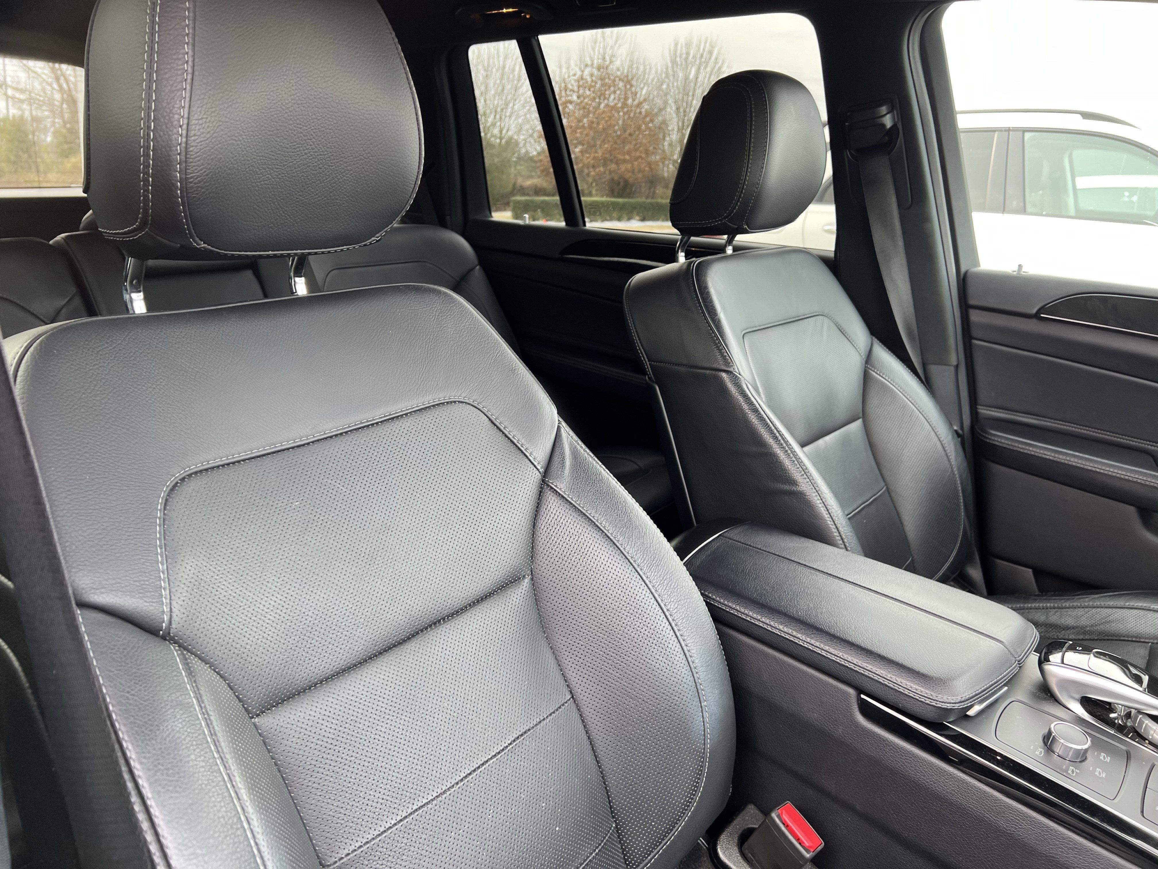 Used 2019 Mercedes-Benz GLS 450 4MATIC image 35