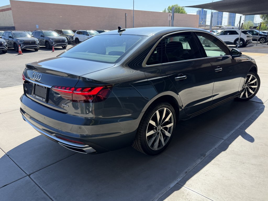Used 2022 Audi A4 2.0T Premium w/ Convenience Package AWD/4WD image 4