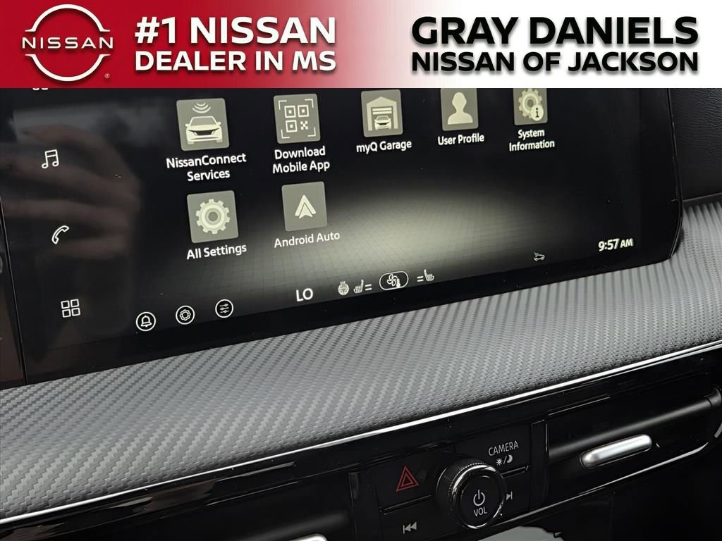 New 2026 Nissan Kicks SR image 9