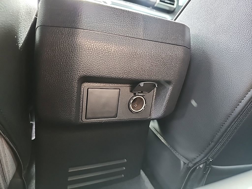 Used 2025 Toyota Tacoma TRD Off-Road image 31