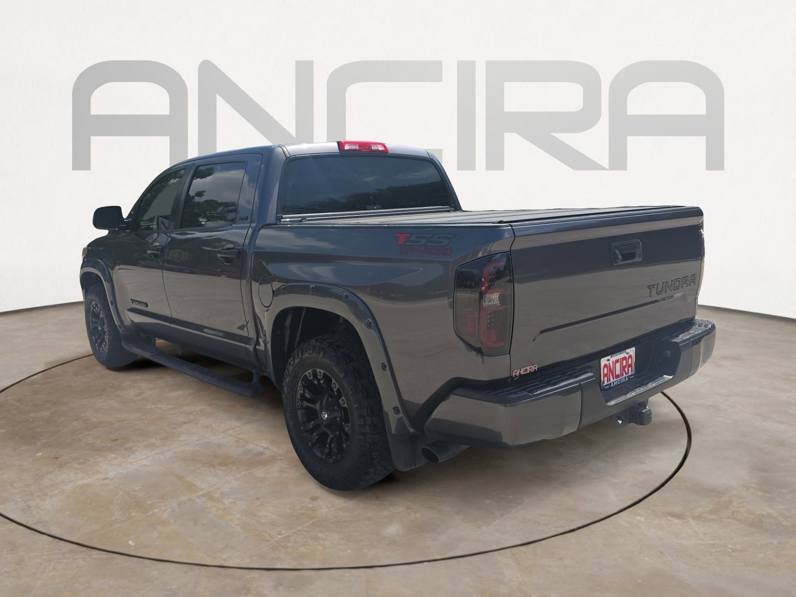 Used 2017 Toyota Tundra SR5 w/ SR5 Upgrade Package RWD image 8