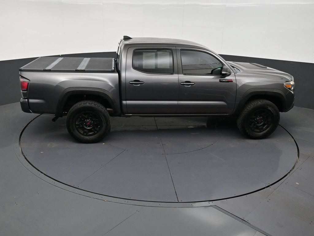 Used 2017 Toyota Tacoma TRD Sport w/ Tow Package RWD image 18