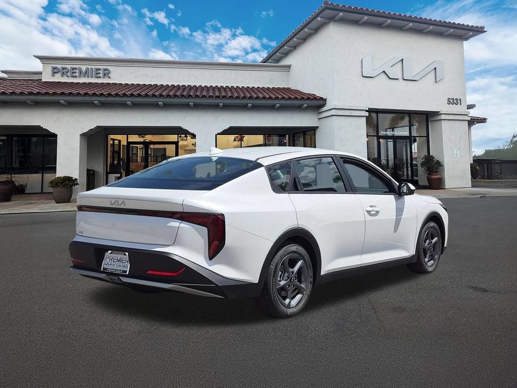 New 2026 Kia K4 FWD image 8
