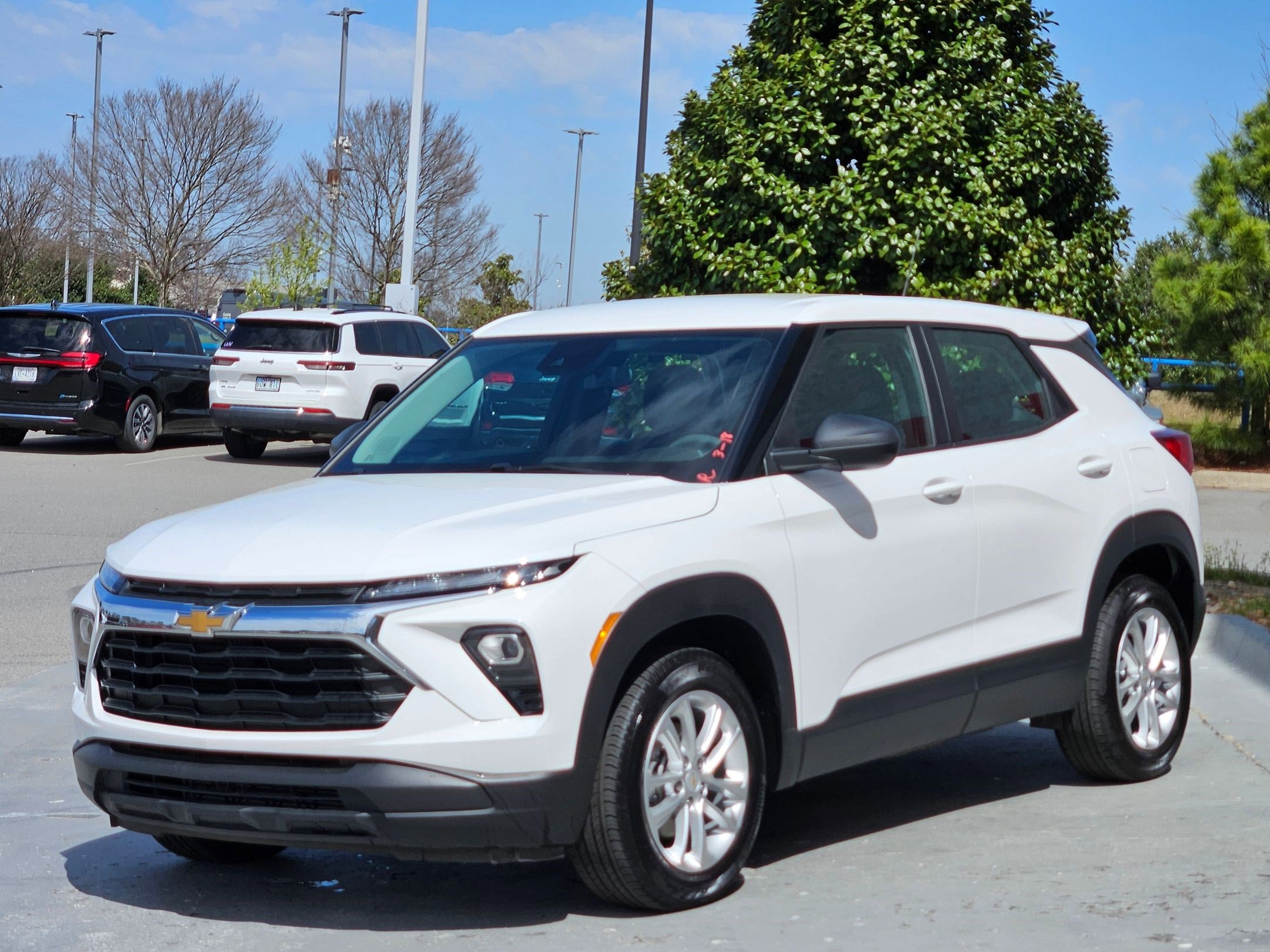 Used 2024 Chevrolet TrailBlazer LS w/ LS Confidence Package image 3