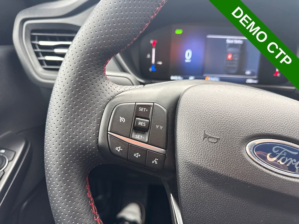 Used 2025 Ford Escape ST-Line Select image 28