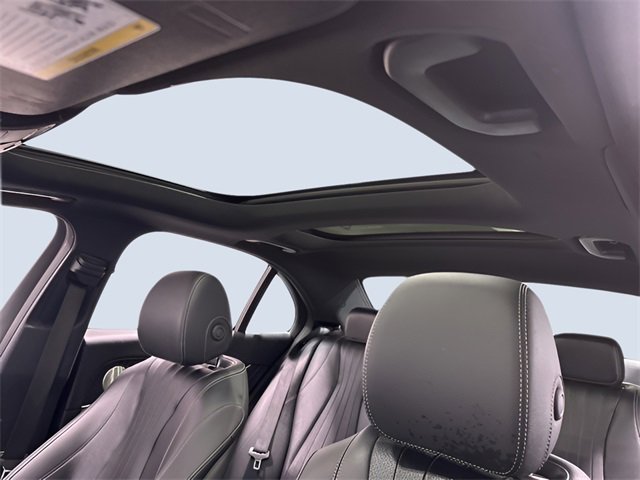 Used 2022 Mercedes-Benz E 450 4MATIC Sedan image 31