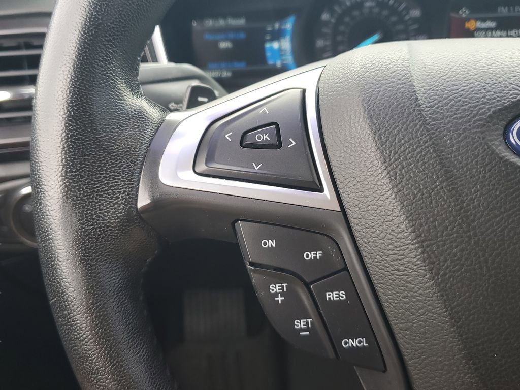 Used 2018 Ford Fusion Titanium image 25
