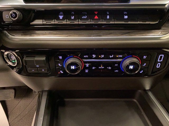 Used 2026 Chevrolet Silverado 3500 LTZ w/ LTZ Convenience Package AWD/4WD image 34