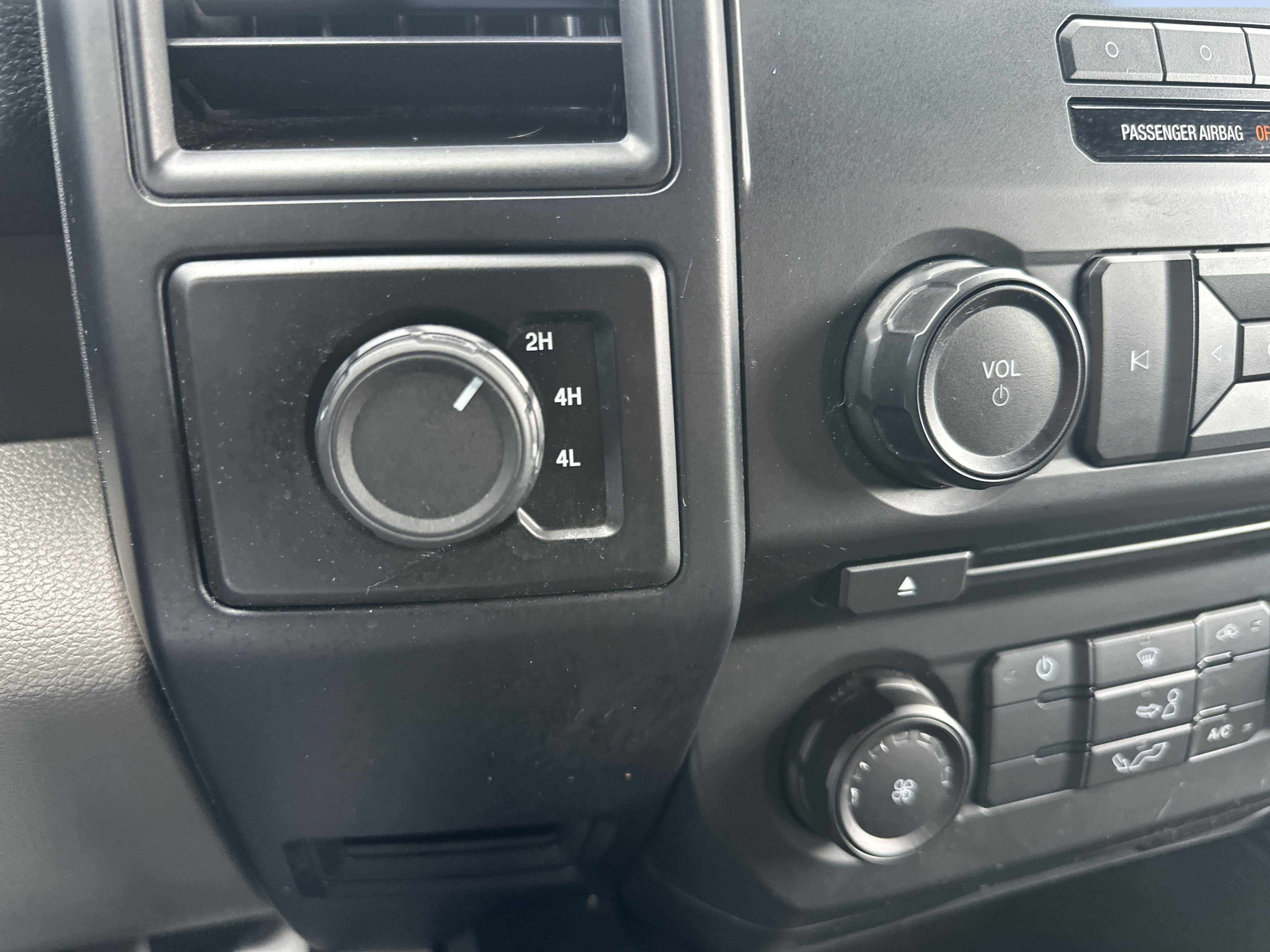 Used 2017 Ford F150 XL w/ Equipment Group 101A Mid AWD/4WD image 10