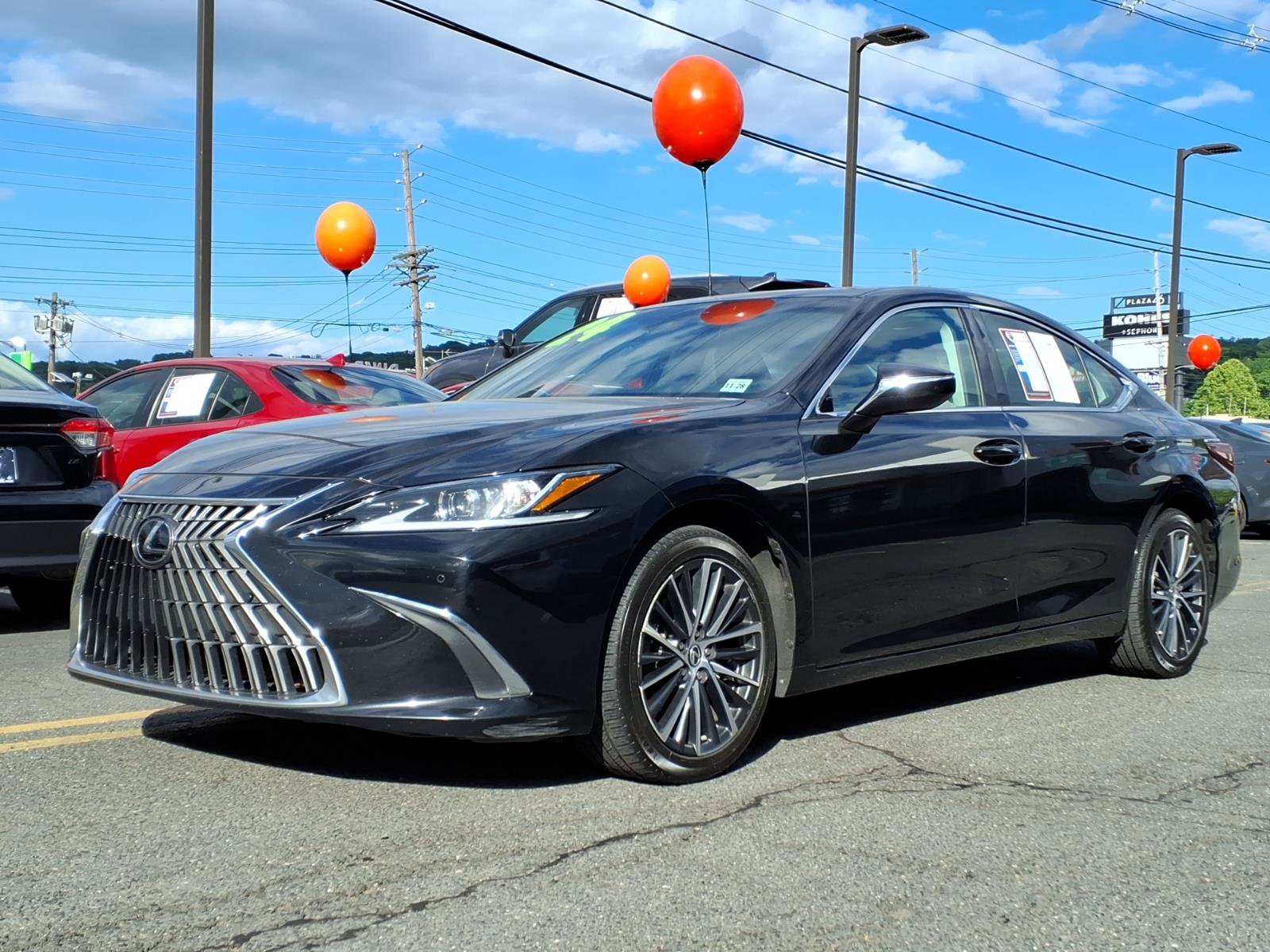 Used 2024 Lexus ES 250 w/ Premium Package AWD/4WD image 3