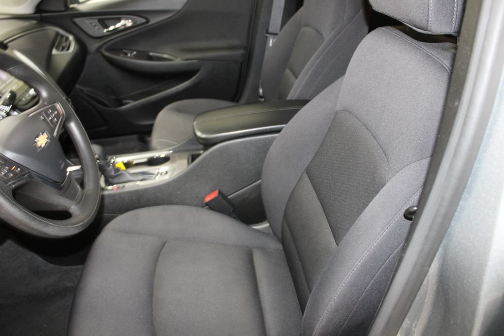 Used 2024 Chevrolet Malibu LT FWD image 11