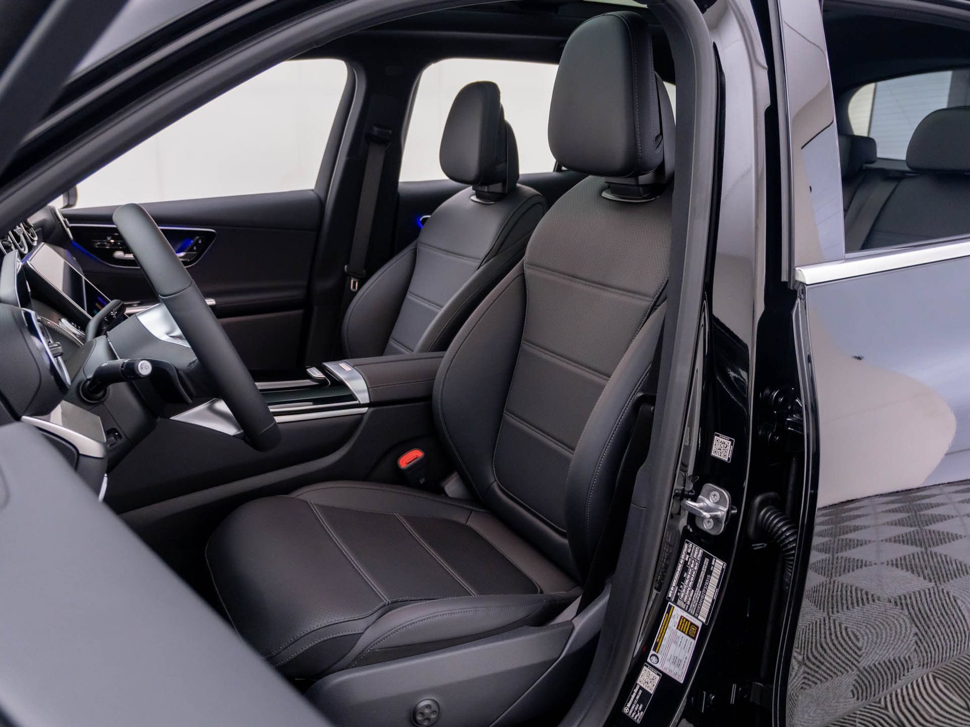 New 2026 Mercedes-Benz GLC 300 4MATIC image 17