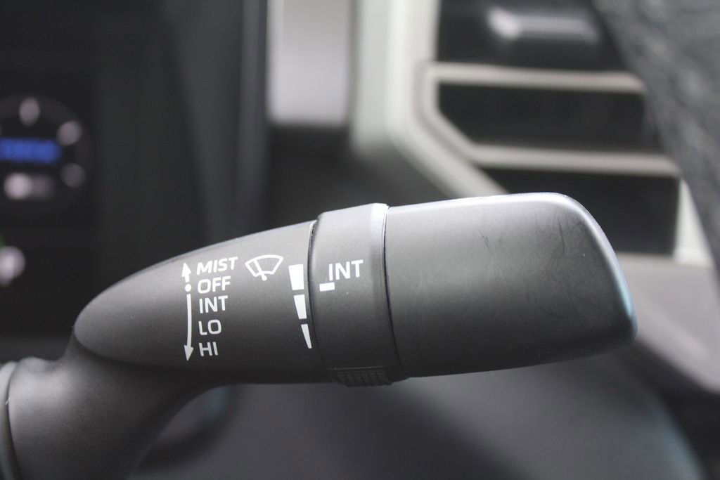 Used 2024 Toyota Tundra Limited image 39