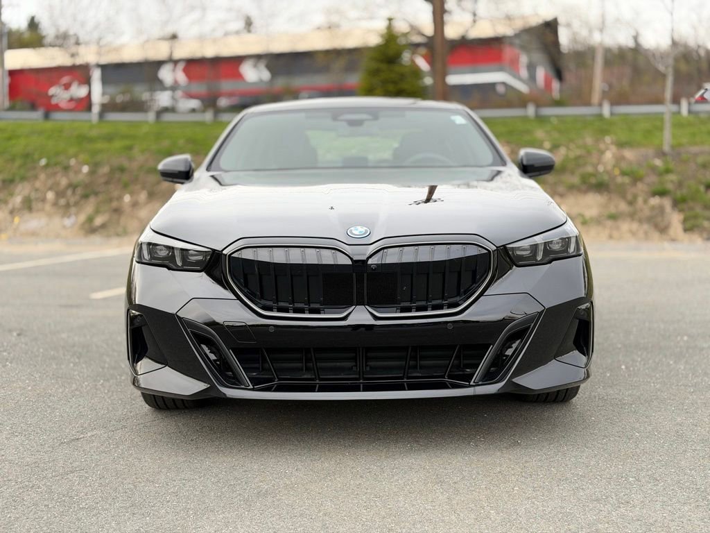 Certified 2026 BMW 550e xDrive w/ Executive Package AWD/4WD image 10