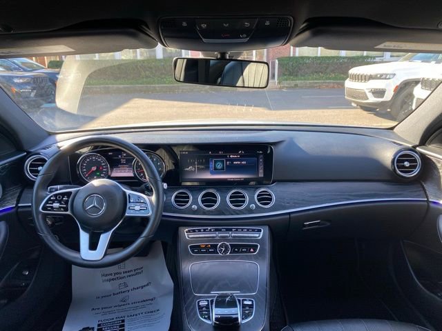 Used 2019 Mercedes-Benz E 300 4MATIC image 32