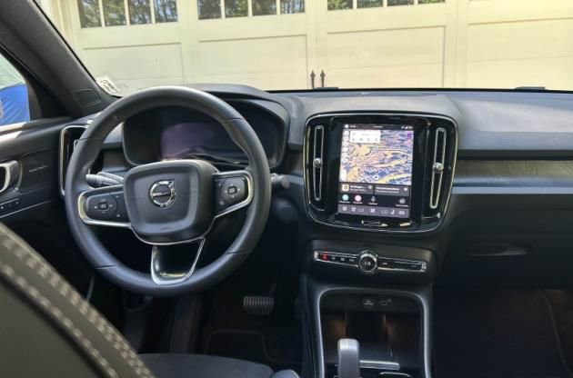 Used 2023 Volvo C40 P8 Recharge Ultimate AWD/4WD image 3