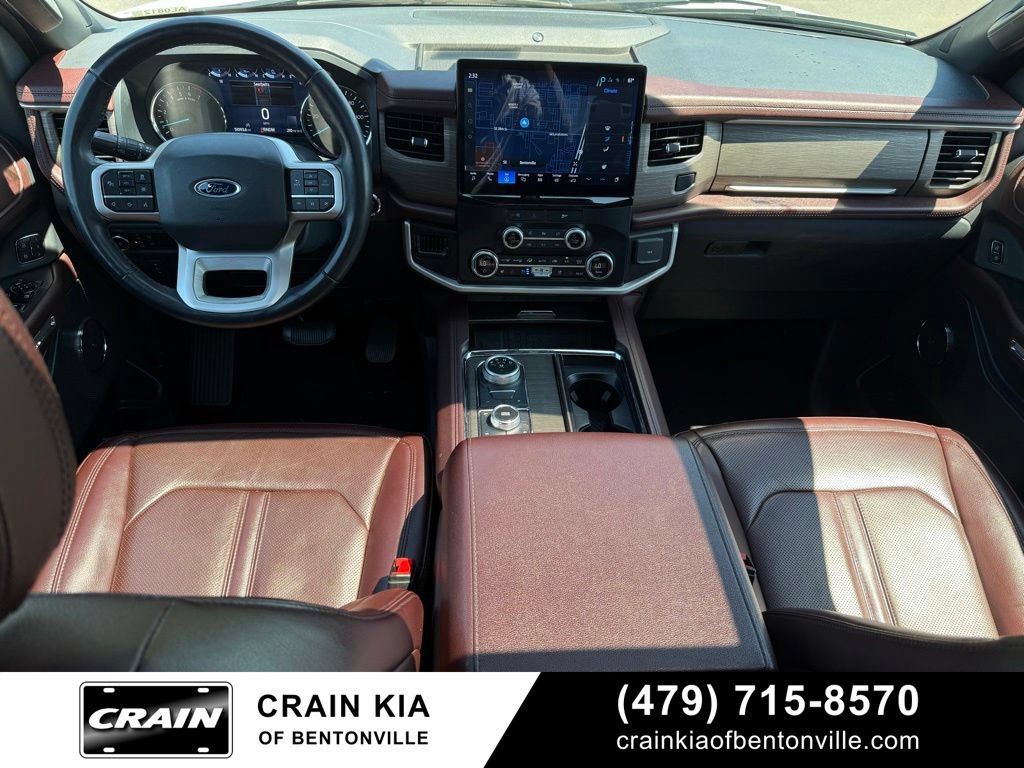 Used 2024 Ford Expedition Limited AWD/4WD image 25