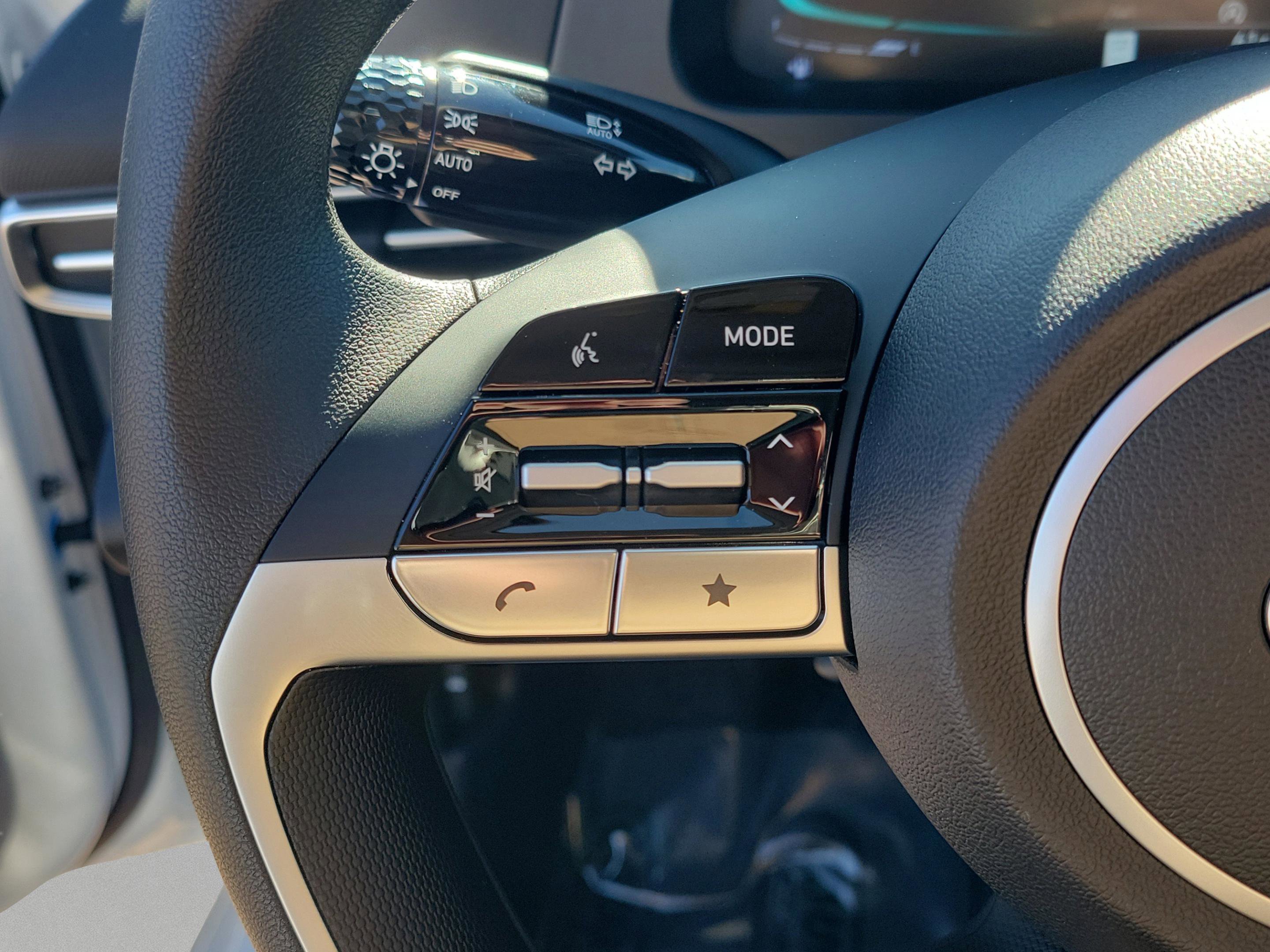 New 2026 Hyundai Elantra SE image 25