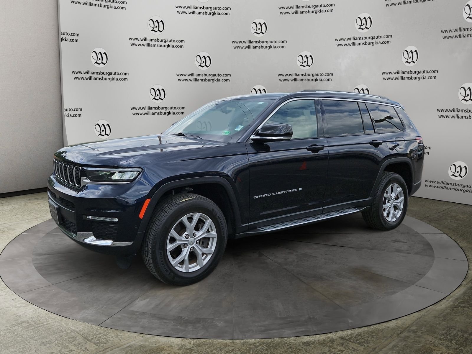 Used 2023 Jeep Grand Cherokee L Limited w/ Luxury Tech Group II AWD/4WD image 1