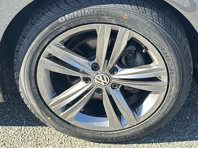 Used 2021 Volkswagen Jetta R-Line w/ R-Line Cold Weather Package image 8