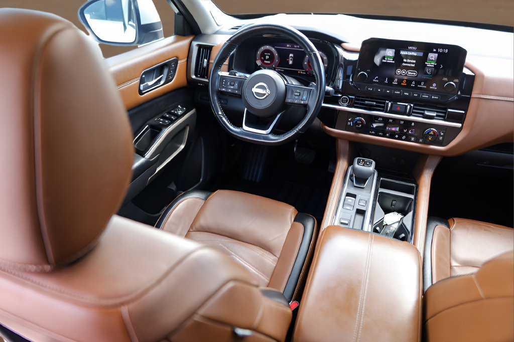 Used 2022 Nissan Pathfinder Platinum w/ Lighting Package (N93) FWD image 27