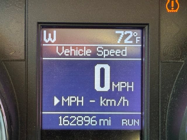Used 2013 Chrysler Town & Country Touring FWD image 9