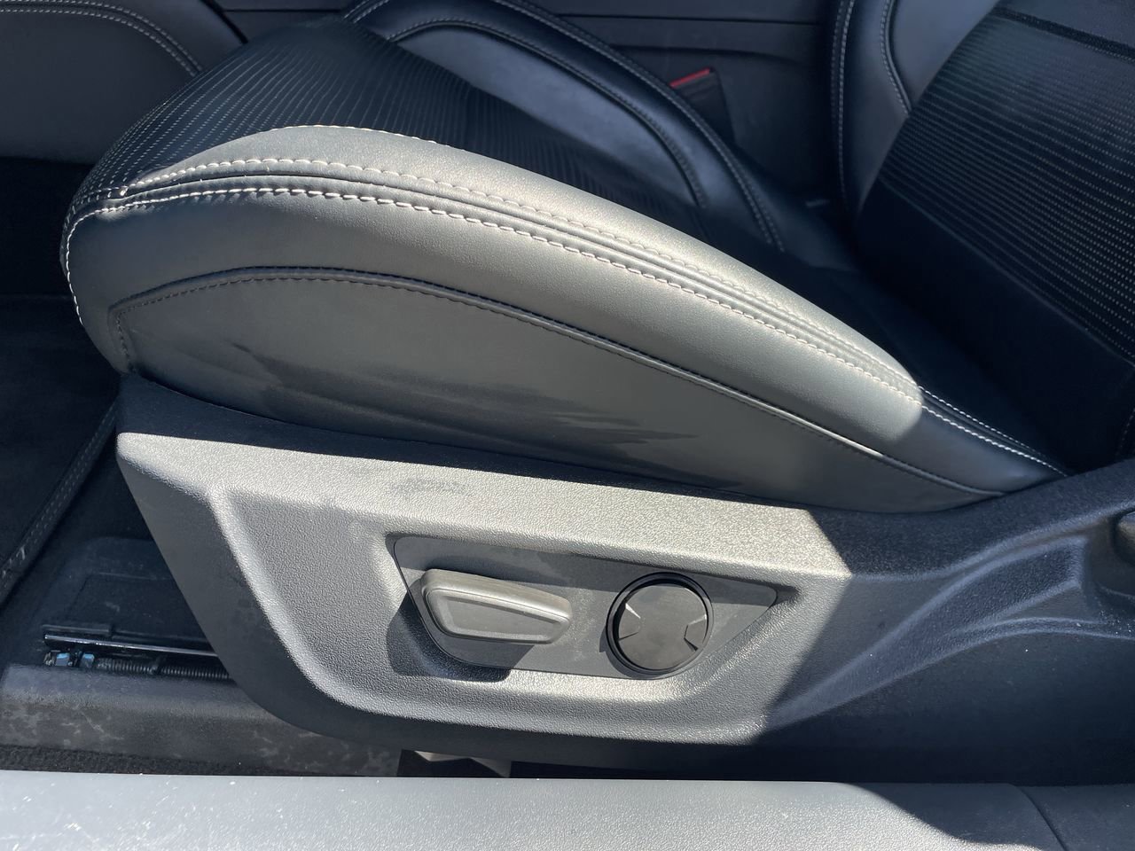 Used 2024 Ford Mustang Premium RWD image 17