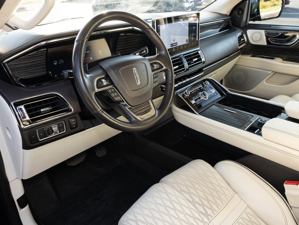 Used 2022 Lincoln Navigator L Black Label AWD/4WD image 22