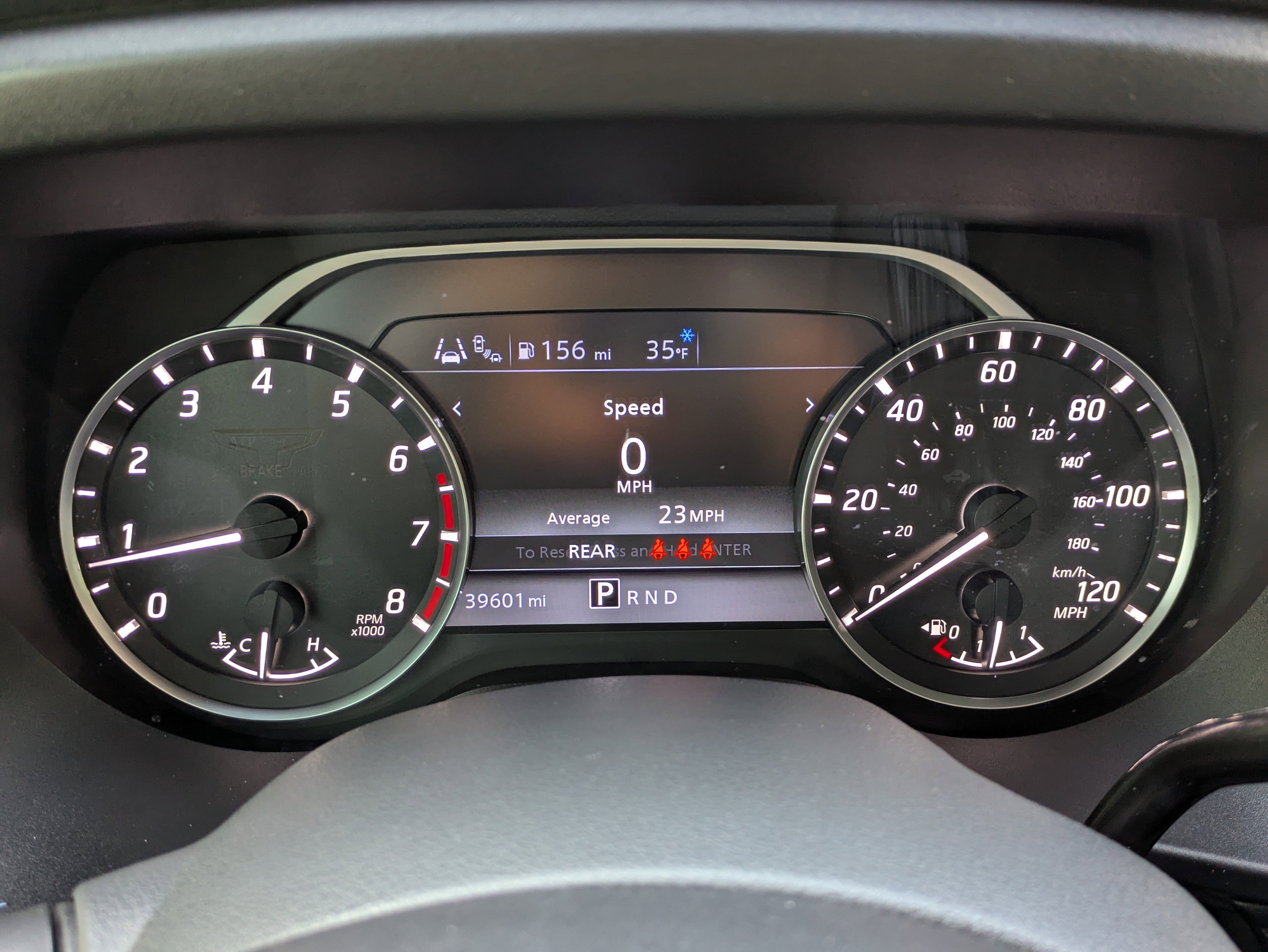 Used 2024 Nissan Titan SV w/ SV Convenience Package image 36