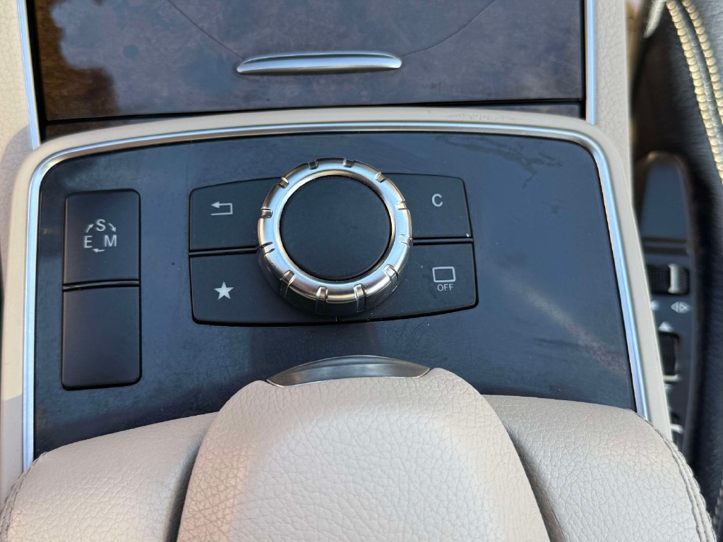 Used 2016 Mercedes-Benz E 400 4MATIC Coupe image 22